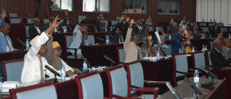 البرلمان يقرّ قانون إنشاء دار الإفتاء وثلاثة مشاريع قانونية جديدة